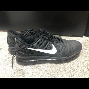 Black Nike men Air Max size 11